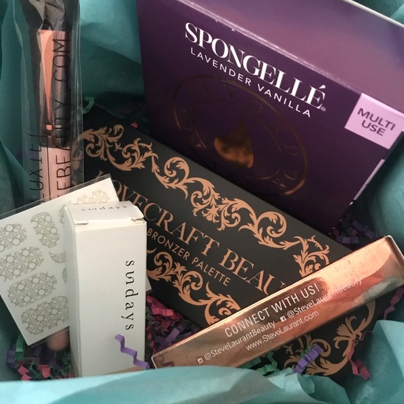 Deluxe Mystery Beauty Box 💋PRICE FIRM💋 - Picture 3 of 7